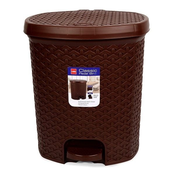 Cello Classic Plastic Pedal Dustbin, 12 Liters