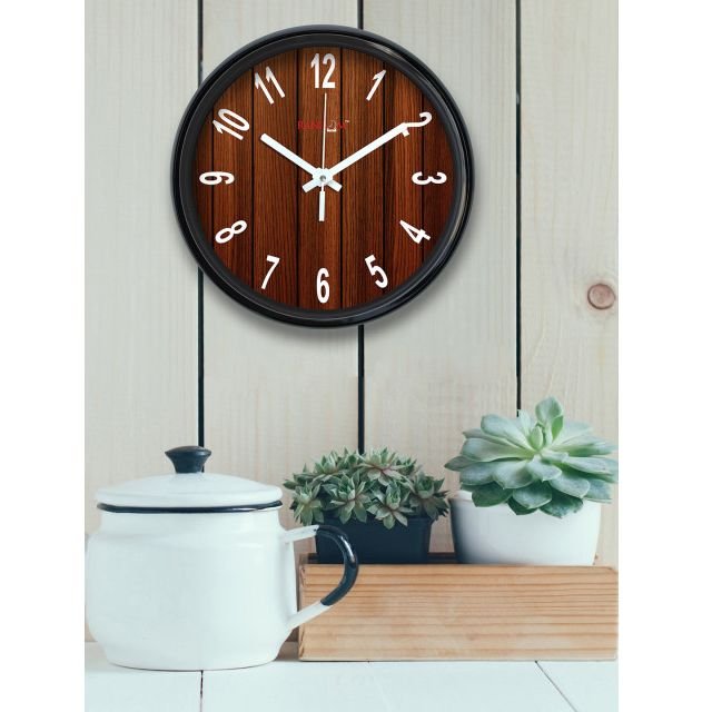 Random Brown Analogue Wall Clock & Get 10% Instant Discount