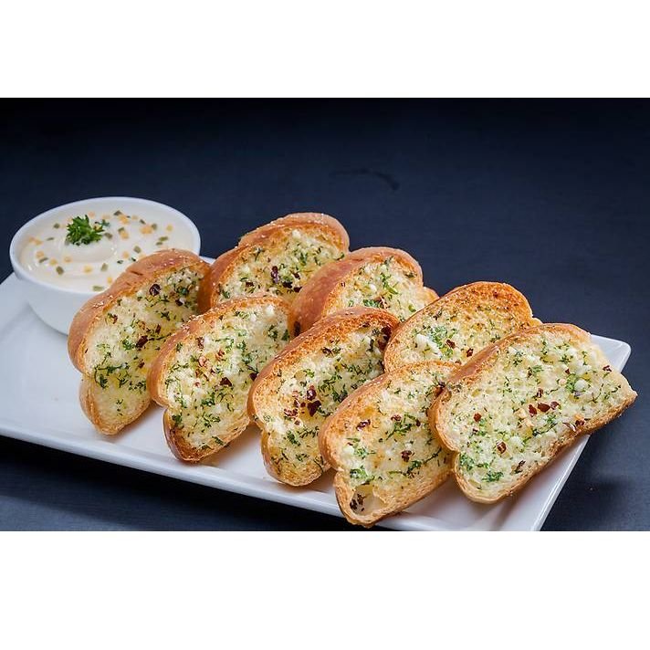 Garlic Bread With Cheesy Dip Continental