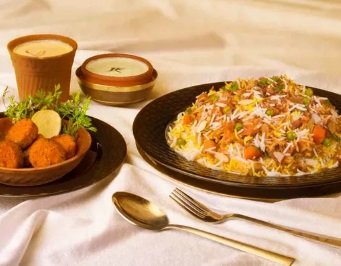 Buy Shahi Biryani With Buttermilk & Falafel-E-Khaas (Veg) @ Rs. 303